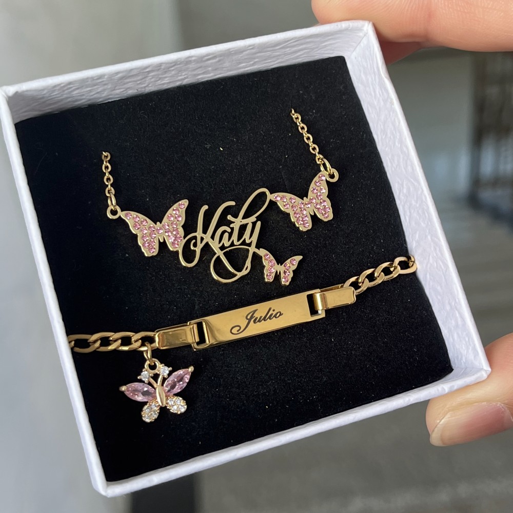 Engraved Name Necklace - Duoying-カスタムネームネームネームネームネームプレートネックレス、刻印された名前のチャームブレスレット、パーソナライズされた誕生日ストーン、ステンレス鋼、ピンクの蝶セット