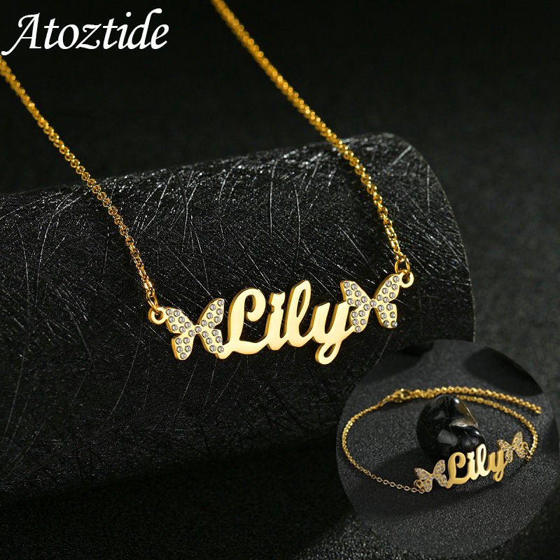 Engraved Name Necklace - Atoztide-女性用にカスタマイズされたジュエリーセット,ネックレス,ジルコンストーン,ブレスレット,ステンレススチール,名前,蝶,チェーン,パーティーギフト
