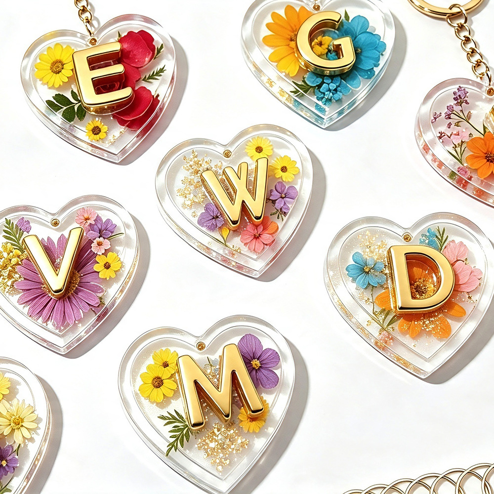Engraved Name Necklace - 26文字とハート型シリコンモールド エポキシ樹脂 DIY パーソナライズネームペンダント キーホルダー バッグチャーム