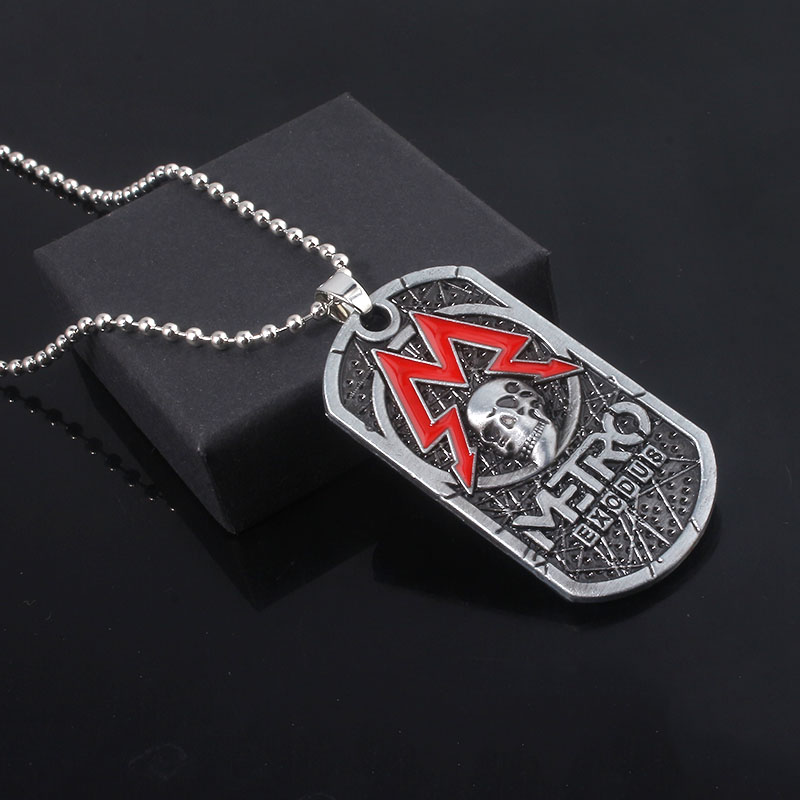 ゲームメトロエクソダス 2033 ネックレスペンダントクラシ - Mens Dog Tag Necklace のレビューと価格