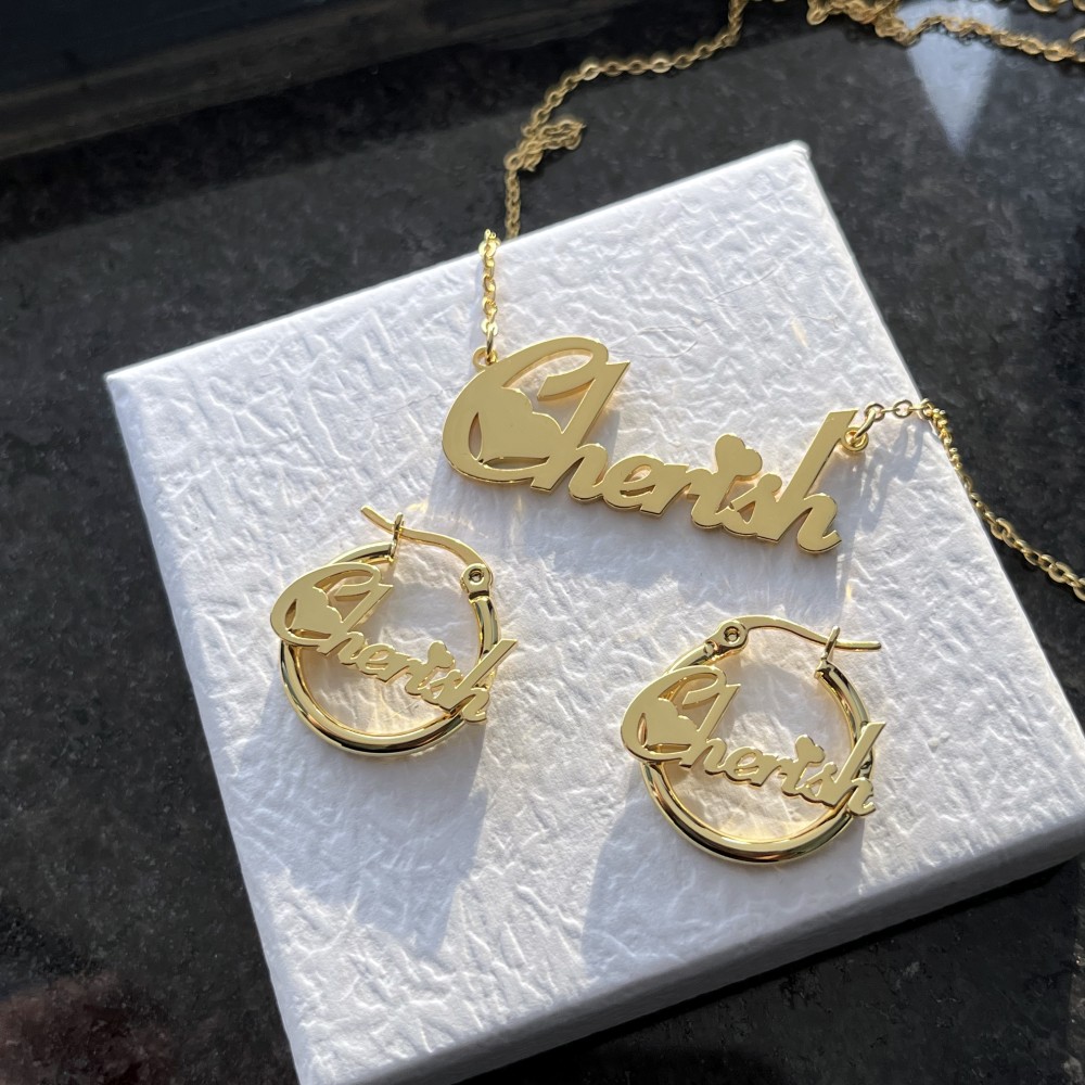 Duoying-子供のためのカスタムイヤリングジュエリーセッ - Engraved Name Necklace のレビューと価格