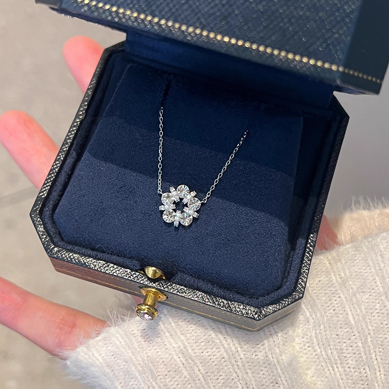 925 スターリングシルバー絶妙なクリスタルラッキーガーラン - Crystal Choker Necklace のレビューと価格